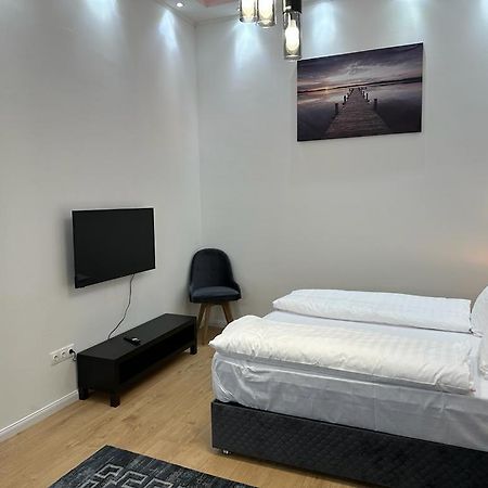 Lizu Apartmant ブダペスト エクステリア 写真